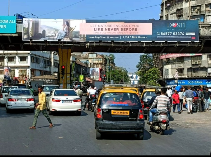 Premium Gantries Advertising